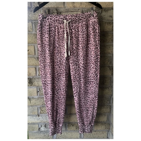 N:PHILANTHROPY Corner Jogger in Blossom Leopard - Picture 2 of 9